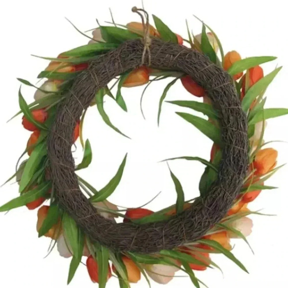 Faux Orange Tulip Wreath - Picture 3 of 3